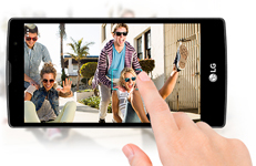  Смартфон LG Magna H502F 